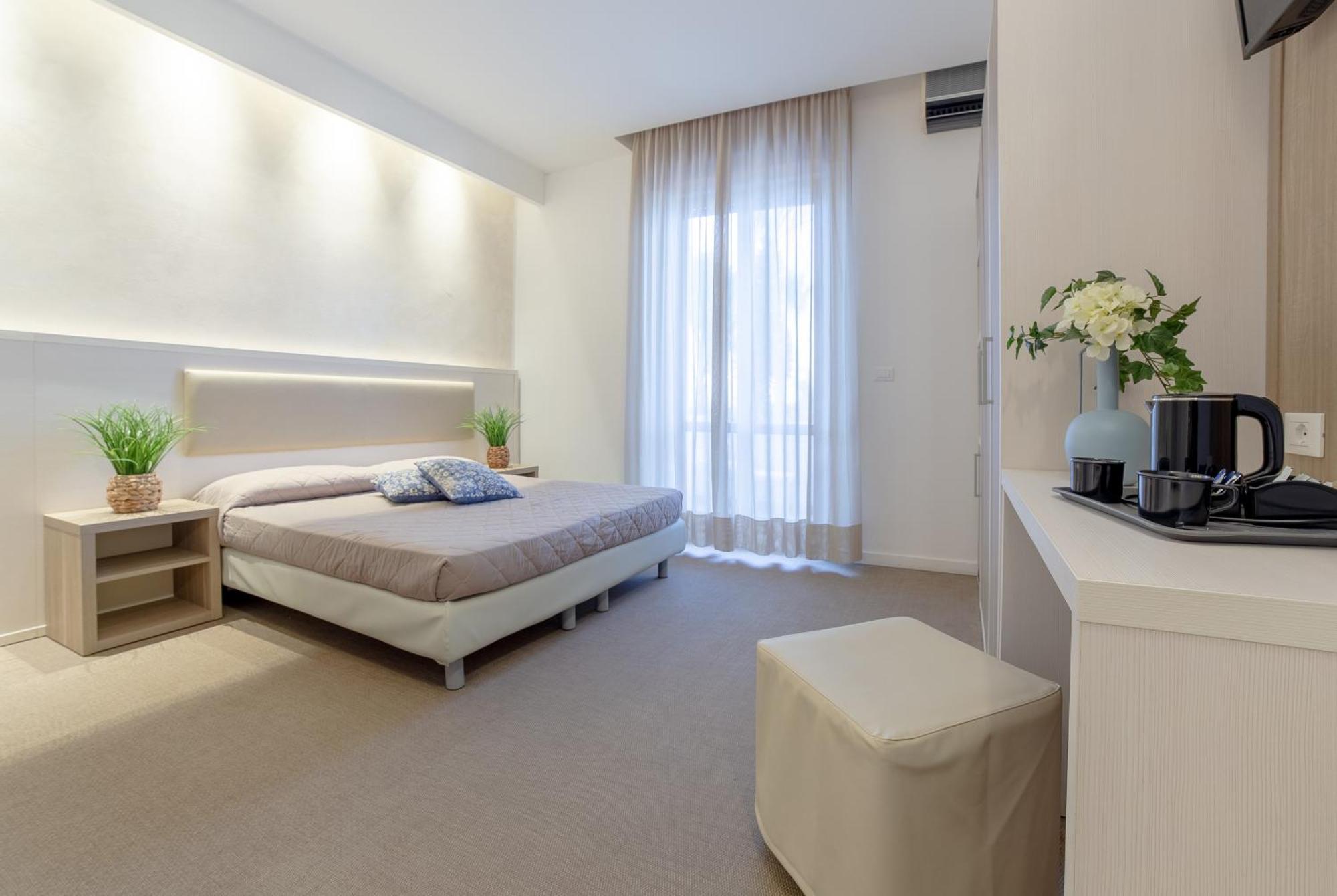Villaggio Poseidone Beach Resort - Hotel Торре-Сан-Джованні-Удженто Екстер'єр фото